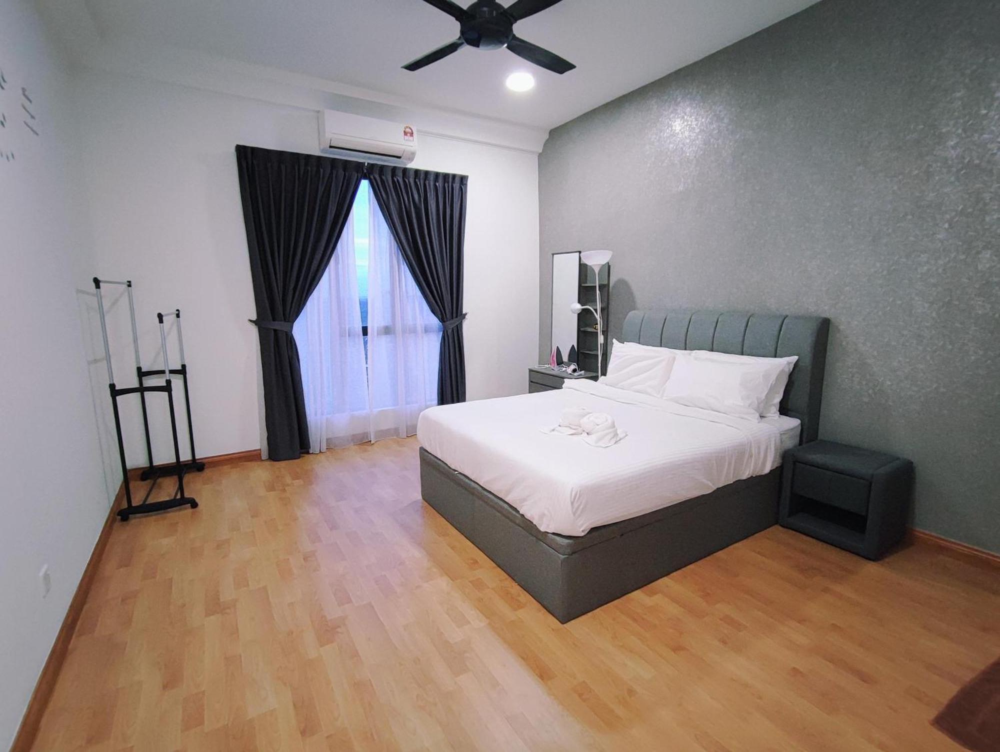 The Platino By The One - Paradigm Mall Jb *